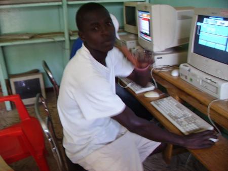 petit    Abdoulaye  DIALLO